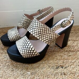 Stuart Weitzman Snake Skin Platform sandals shoes heels black leather size 8
